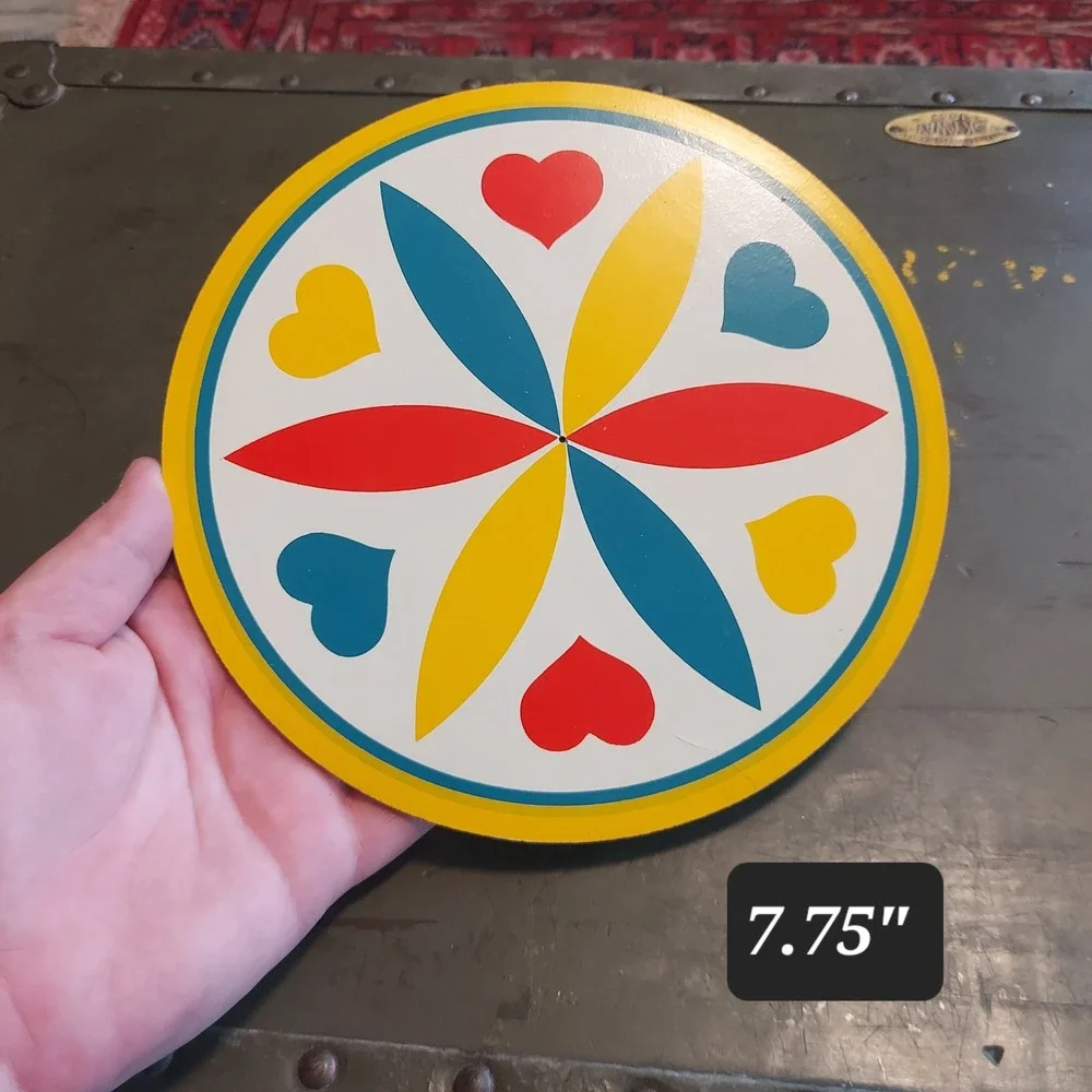 Vintage Pennsylvania Dutch Hex Sign Wall Plaque Folk Art Hearts Floral 7.75 Inch